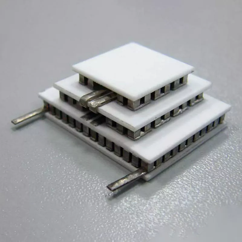 Fuaraitheoirí Teirmleictrigh Ceithre Chéim Fuaraitheoirí Teirmleictrigh Ceithre Chéim